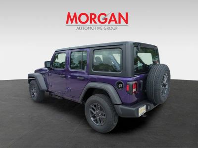 2026 Jeep Wrangler — photo 7 view