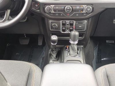 2026 Jeep Wrangler — photo 21 view