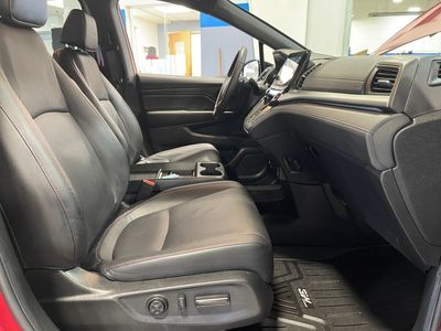 2024 Honda Odyssey — photo 8 view