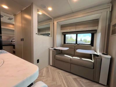 2027 Thor Motor Coach COMPASS AWD — photo 7 view