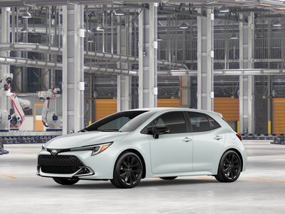 2026 Toyota Corolla Hatchback - Photo 4