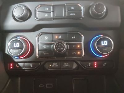 2024 Chevrolet Tahoe - Photo 19