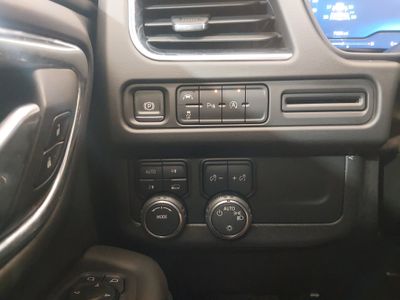 2024 Chevrolet Tahoe - Photo 13