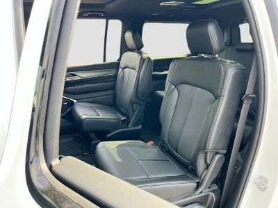 2026 Jeep Grand Wagoneer — photo 26 view