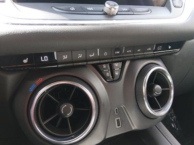 2025 Chevrolet Blazer - Photo 17