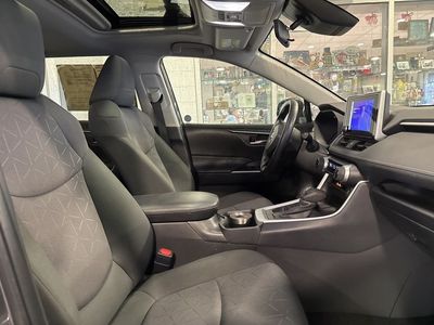 2024 Toyota RAV4 - Photo 9