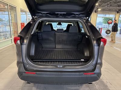 2024 Toyota RAV4 - Photo 13