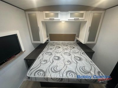 2026 Keystone RV Bullet Crossfire - Photo 13