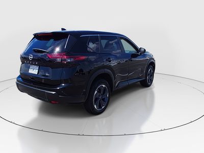 2024 Nissan Rogue — photo 7 view