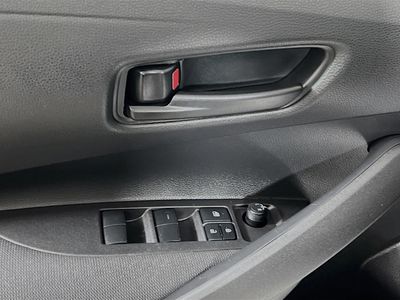 2025 Toyota Corolla - Photo 14