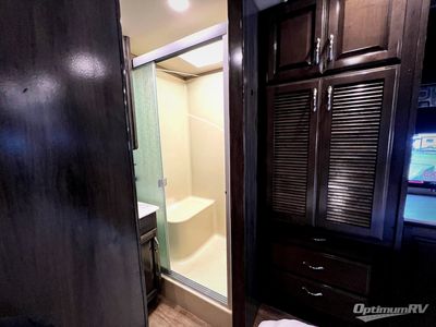 2018 Fleetwood Bounder - Photo 21