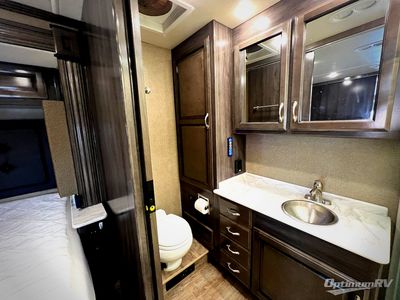 2018 Fleetwood Bounder - Photo 23