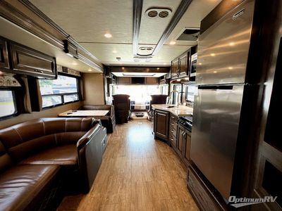 2018 Fleetwood Bounder - Photo 5