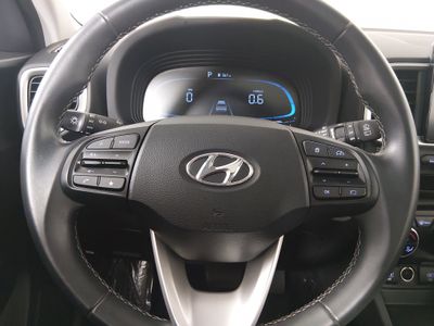 2025 Hyundai Venue — photo 12 view
