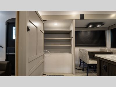 2025 Keystone RV Montana High Country - Photo 33