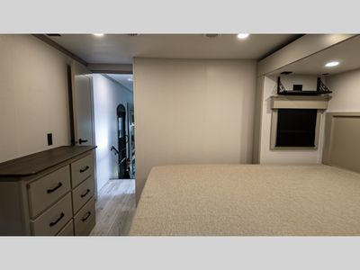 2025 Keystone RV Montana High Country - Photo 18