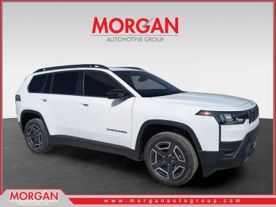 2026 Jeep Cherokee Laredo in White/off-white — front three-quarter view