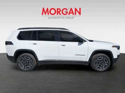 2026 Jeep Cherokee — side profile view