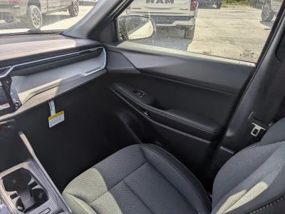 2026 Jeep Cherokee — photo 18 view