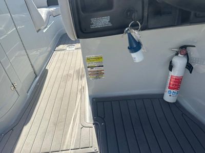2018 Crownline Eclipse - Photo 12