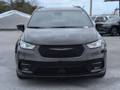 2025 Chrysler Pacifica - Photo 8
