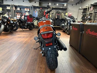 2025 Honda Shadow Phantom ABS - Photo 5