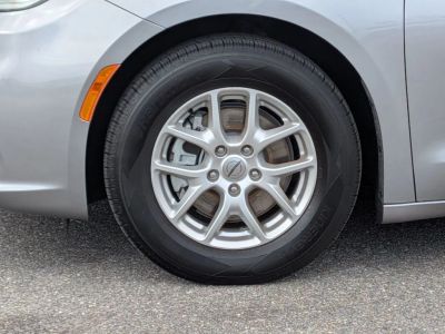 2021 Chrysler Pacifica - Photo 9