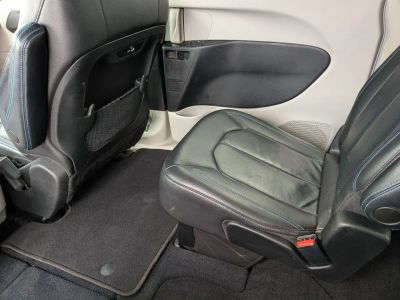 2021 Chrysler Pacifica - Photo 19