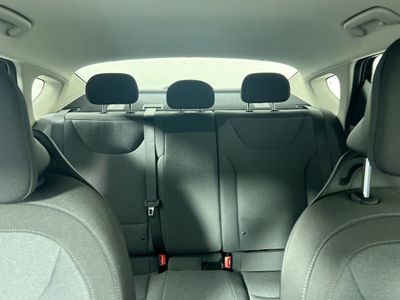2026 Kia K4 - Photo 32