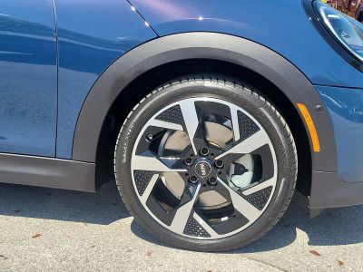 2025 MINI Convertible — photo 9 view