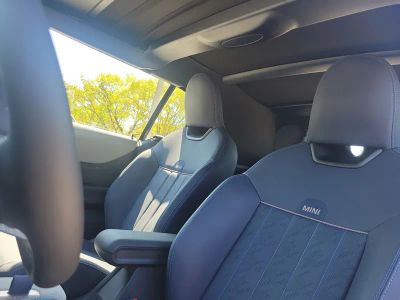 2025 MINI Convertible — photo 19 view