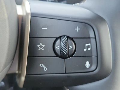 2025 MINI Convertible — photo 23 view