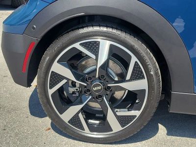 2025 MINI Convertible — photo 10 view
