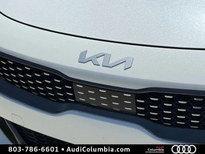 2022 Kia Stinger — detail view