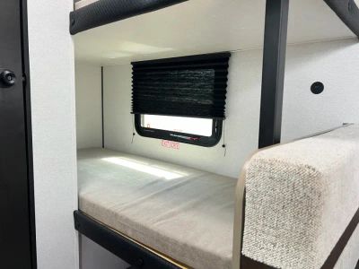 2026 Jayco PROWLER LYNX — photo 16 view
