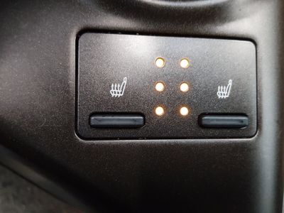 2023 Toyota Camry - Photo 17