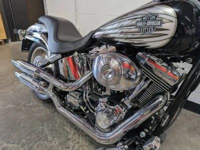 2003 Harley-Davidson® FXSTDI - Softail® Deuce Injection — front three-quarter view