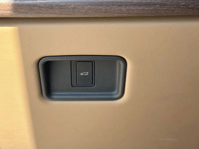 2024 Land Rover Range Rover — photo 35 view