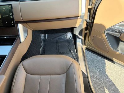 2024 Land Rover Range Rover — photo 18 view