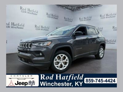 2024 Jeep Compass Latitude 4x4 in Baltic Gray Metallic Clearcoat — front three-quarter view