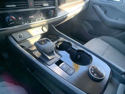 2023 Nissan Rogue SV - Photo 22