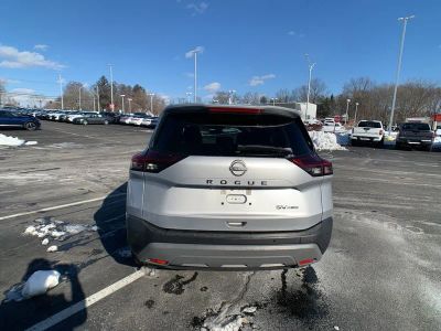 2023 Nissan Rogue SV - Photo 6