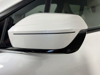 2025 BMW iX - Photo 10