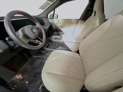 2025 BMW iX - Photo 12