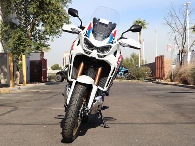 2025 Honda Africa Twin Adventure Sports ES - Photo 3