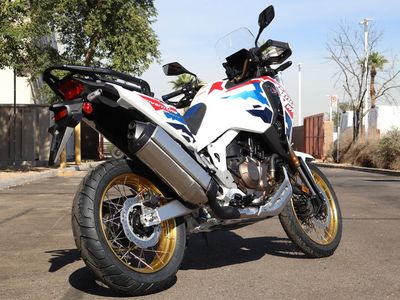 2025 Honda Africa Twin Adventure Sports ES - Photo 5