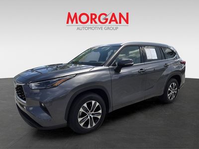2022 Toyota Highlander Hybrid - Photo 4