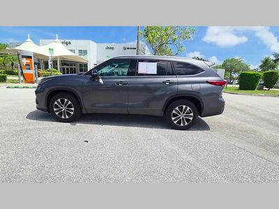 2022 Toyota Highlander Hybrid - Photo 47