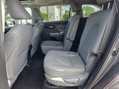 2022 Toyota Highlander Hybrid - Photo 57