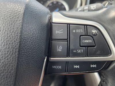 2022 Toyota Highlander Hybrid - Photo 19